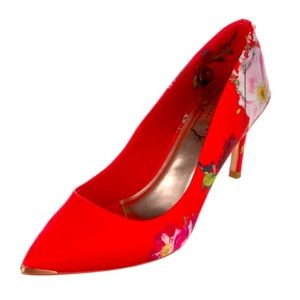 Ted Baker Satin Red Floral Printed Heel 3’ Pointed Toe Pumps Size 36.5